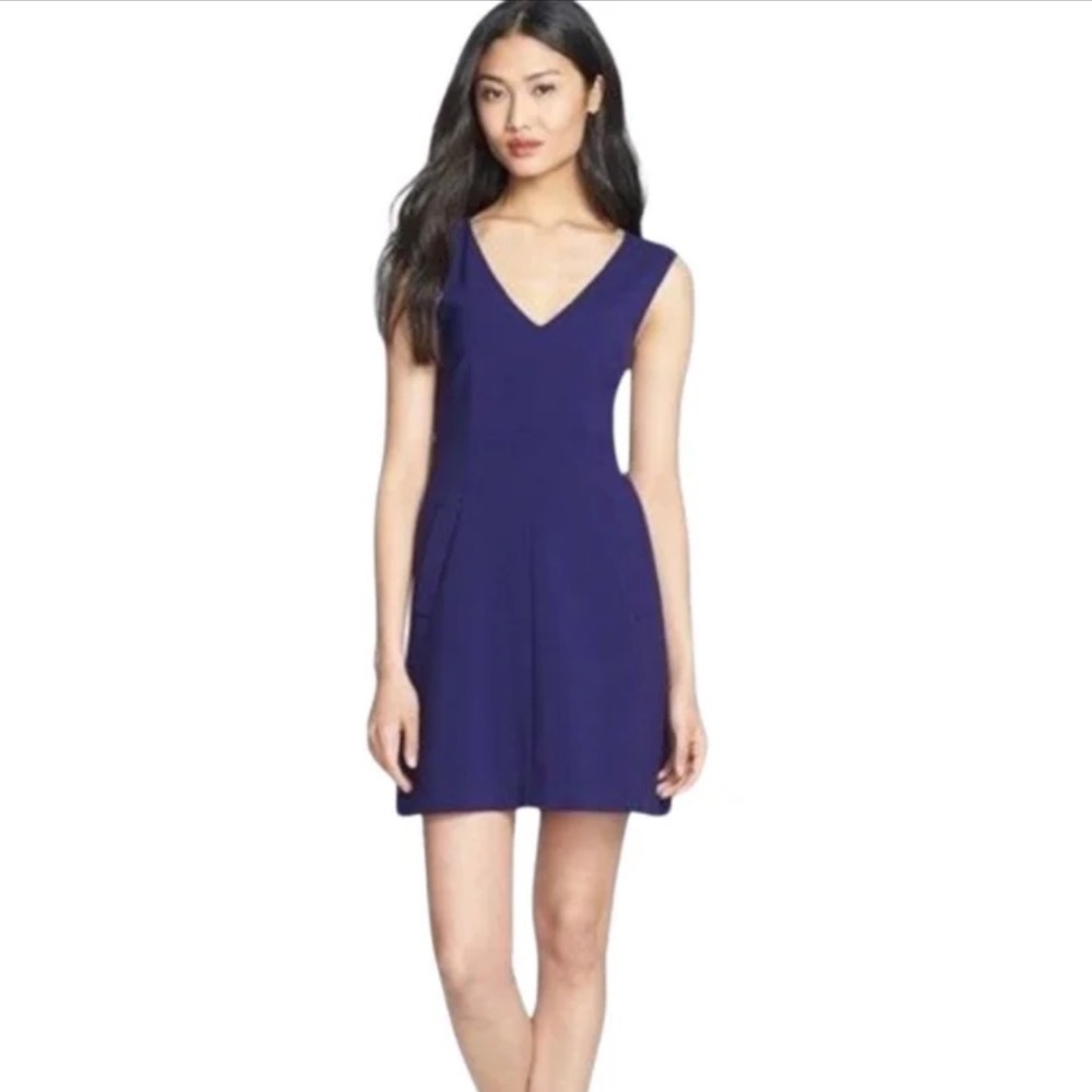 DIANE VON FURSTENBURG Halle Ponte Knit Purple Sleeveless Dress V-Neck Size 8